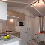 Κάμπινγκ L'oasis Grospierres