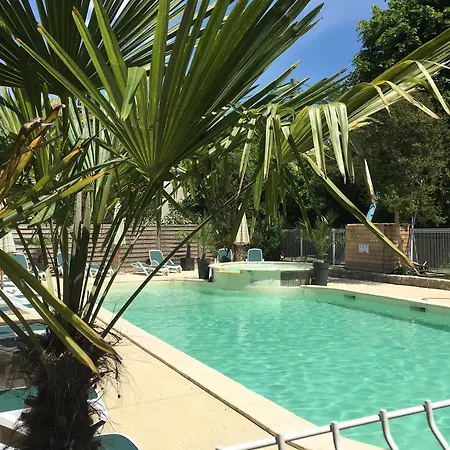 L'oasis אתר קמפינג