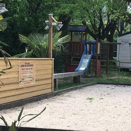 L'oasis אתר קמפינג