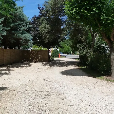 L'oasis אתר קמפינג 2*