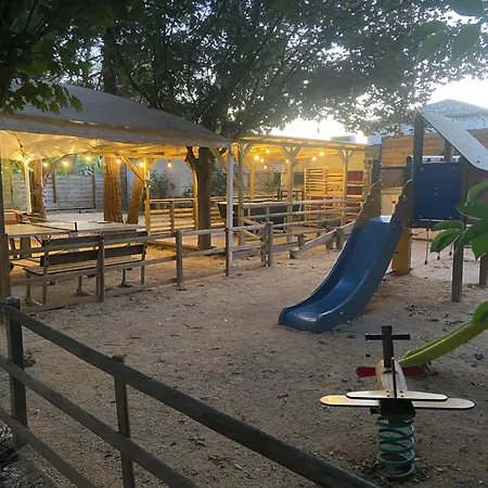 Camping L'oasis Grospierres