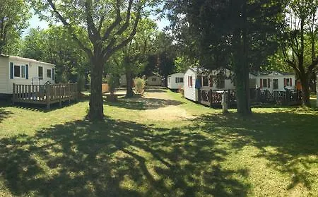 Camping L'oasis 2*